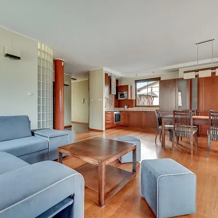 Blue Mandarin Chopina Апартаменти