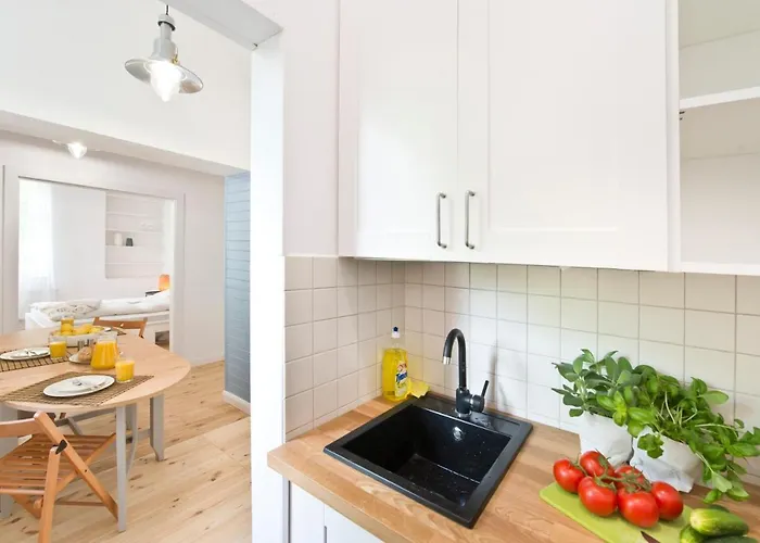 Blue Mandarin Chopina