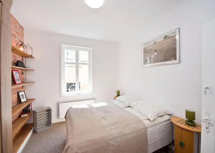 Blue Mandarin Chopina